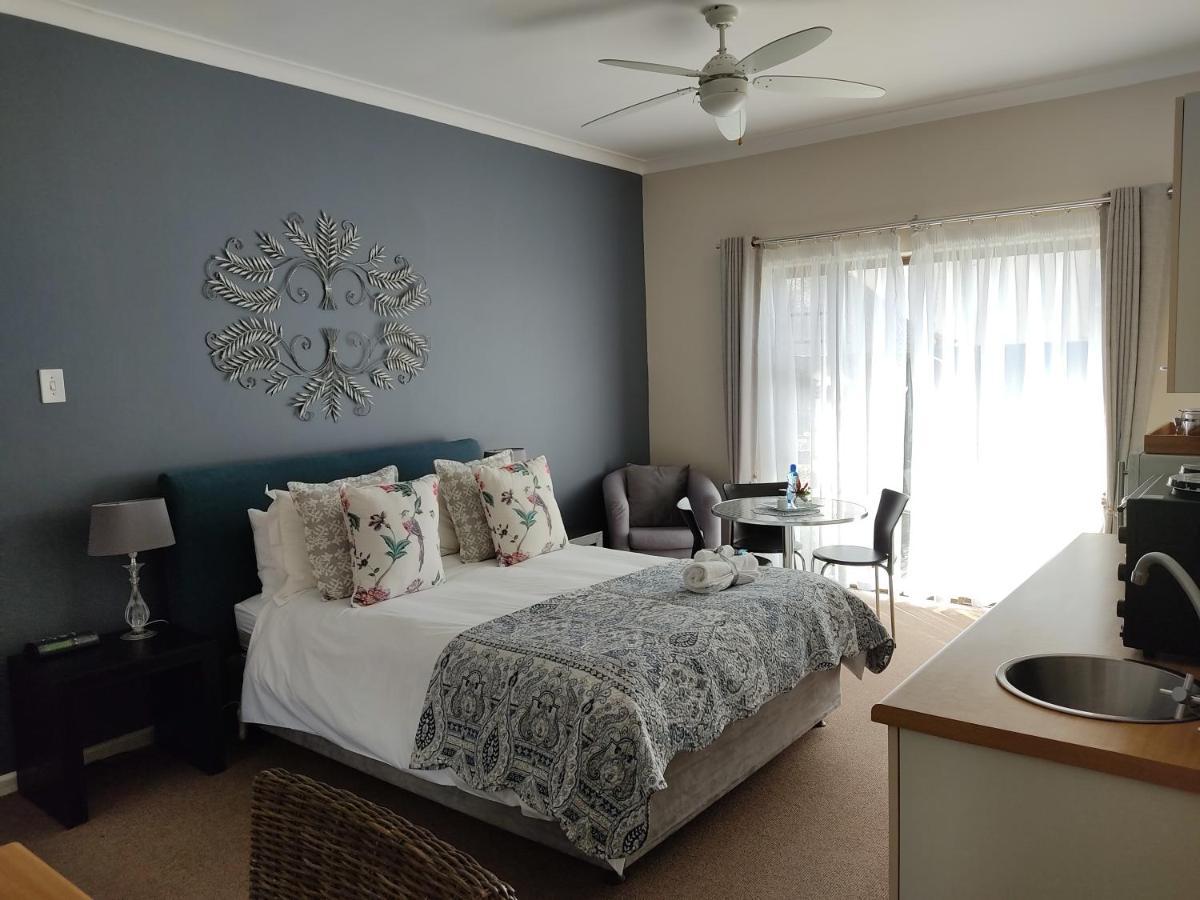 Palm Beach Guesthouse Port Elizabeth Ngoại thất bức ảnh